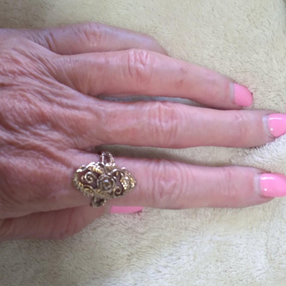 VINTAGE RING WITH ROSE